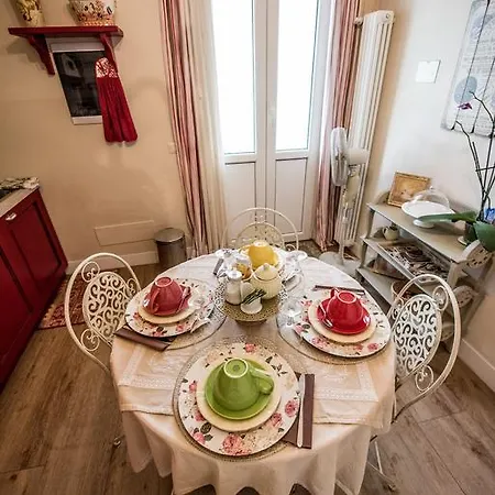 Bed & Breakfast Lory's House Arezzo