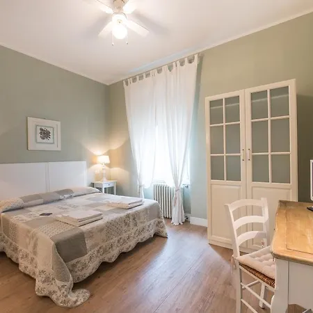 Lory's House Bed & Breakfast *